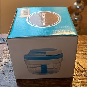 Tupperware Chop 'N' Prep Chef - New in box!